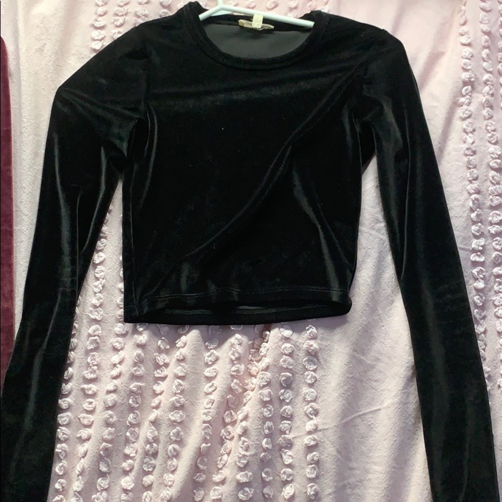 A velvet long sleeved crop top